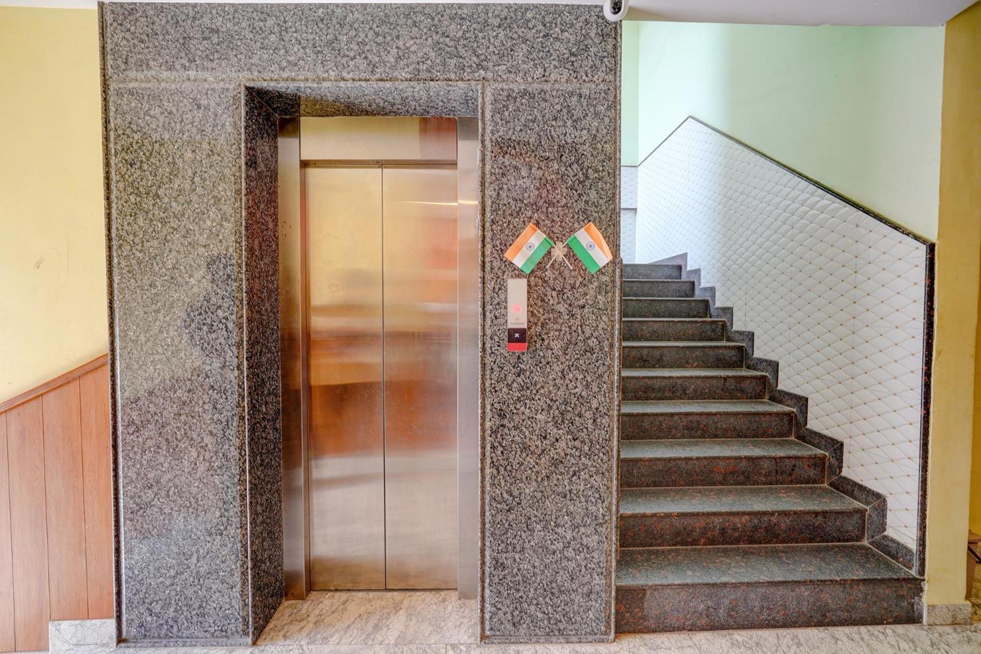 העיר בנגלור Fabhotel Bns Comforts מראה חיצוני תמונה